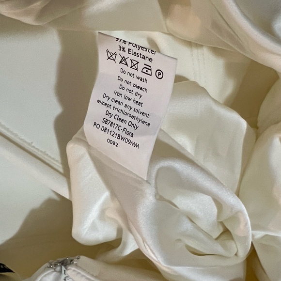 House of cb Flora Ivory Maxi dress - Picture 6 of 6